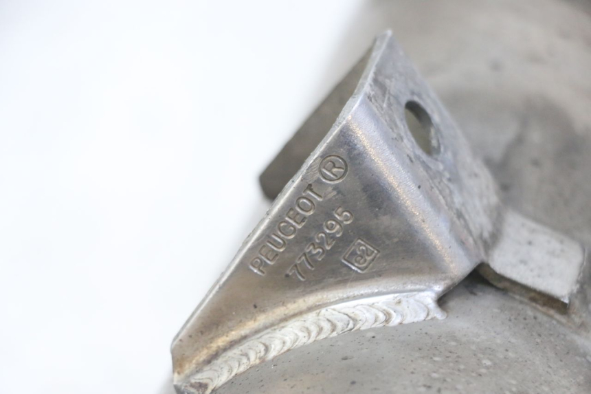 photo de AUSPUFF PEUGEOT SATELIS 125 (2013 - 2018) - Technische Nahaufnahme