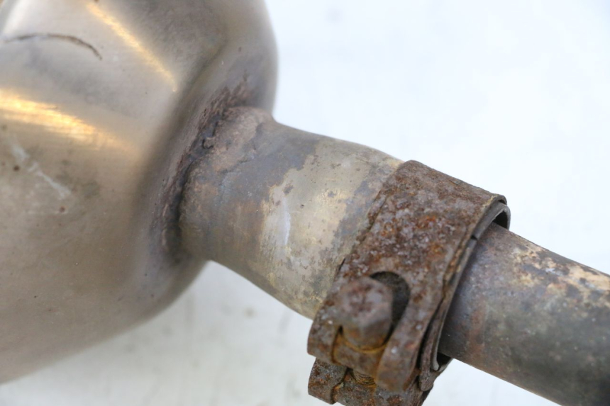 photo de AUSPUFFANLAGE PEUGEOT SATELIS 125 (2010 - 2012) - Detaillierte Sichtprüfung