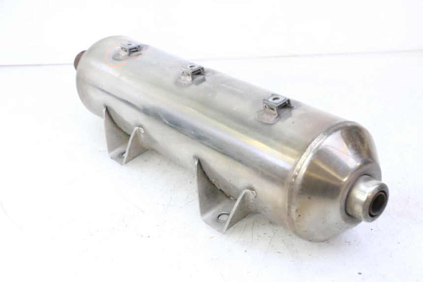 photo de AUSPUFFANLAGE PEUGEOT SATELIS 125 (2010 - 2012) - Details der Befestigungspunkte