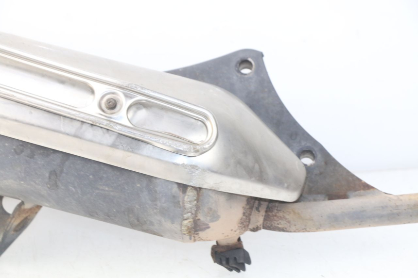 photo de AUSPUFF HONDA SES DYLAN 125 (2002 - 2006) - Hochauflösende Nahaufnahme