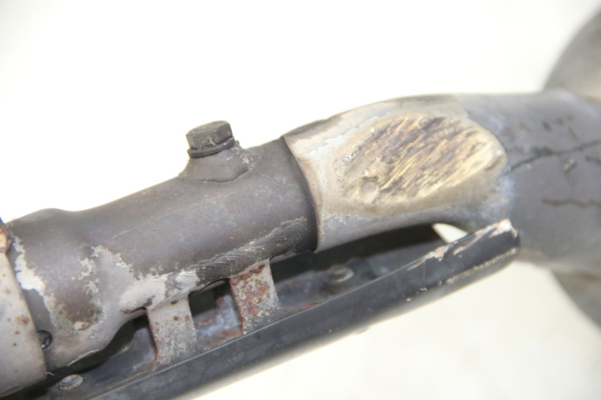 photo de AUSPUFF MBK SKYCRUISER 125 (2006 - 2009) - Details der Befestigungspunkte