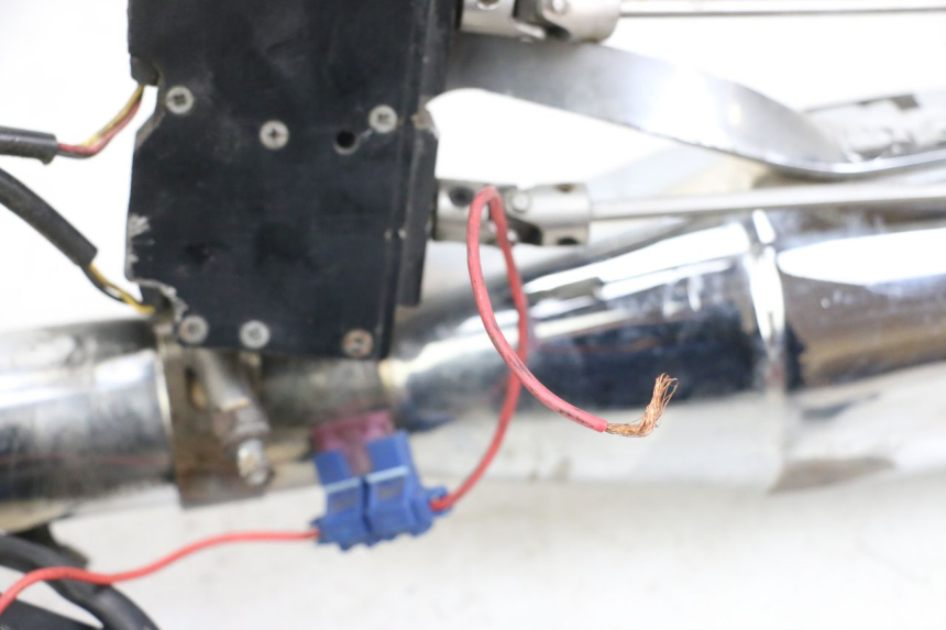 photo de AUSPUFF HARLEY DAVIDSON SPORTSTER XL CUSTOM 1200 (2003 - 2004) - Alternative Perspektive