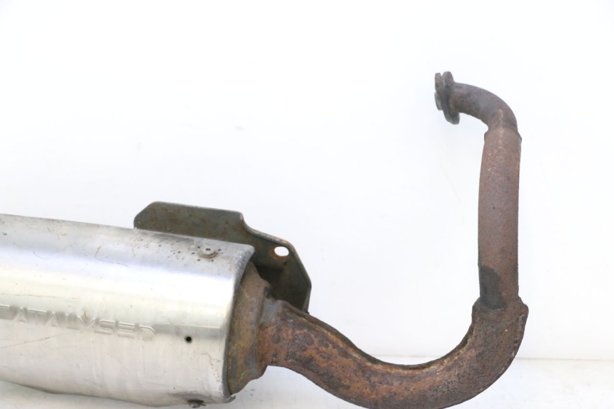 photo de AUSPUFFTOPF PEUGEOT TREKKER 50 (1995 - 2004) - Fokus auf die Struktur