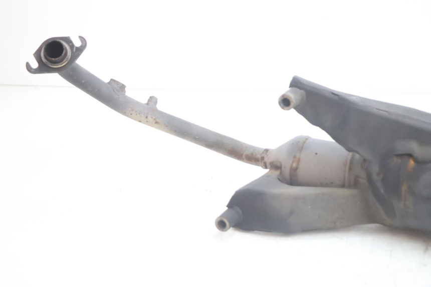 photo de AUSPUFFANLAGE PEUGEOT TWEET 4T 50 (2018 - 2022) - Hochauflösende Nahaufnahme