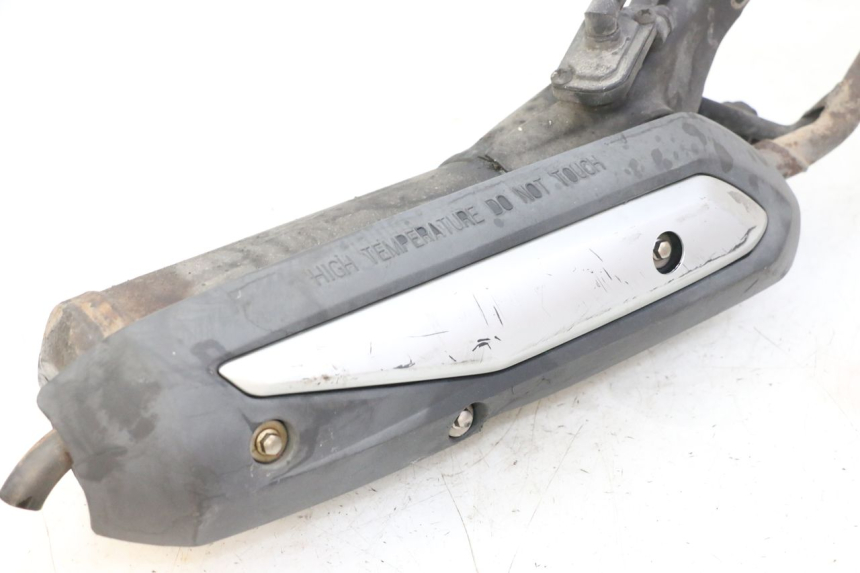 photo de AUSPUFFTOPF PEUGEOT VIVACITY NEW 4T 50 (2008 - 2017) - Zoom auf Gebrauchszustand