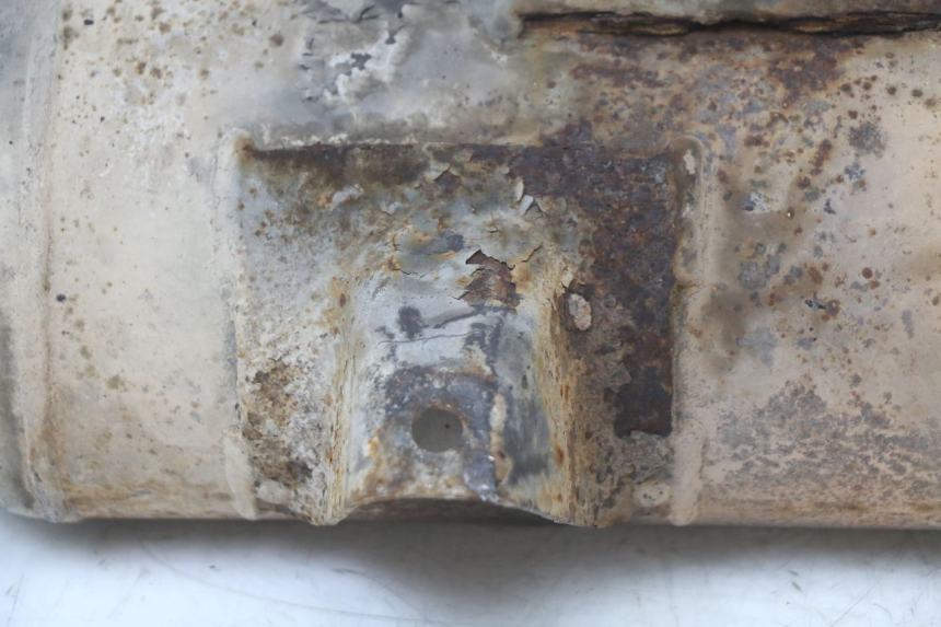 photo de AUSPUFFTOPF PIAGGIO XEVO - X EVO 125 (2007 - 2017) - Oberflächenzustand und Material