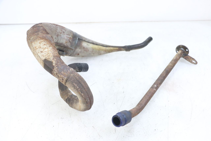 photo de AUSPUFFTOPF PEUGEOT XP6 50 (1997 - 2003) - Fokus auf die Struktur