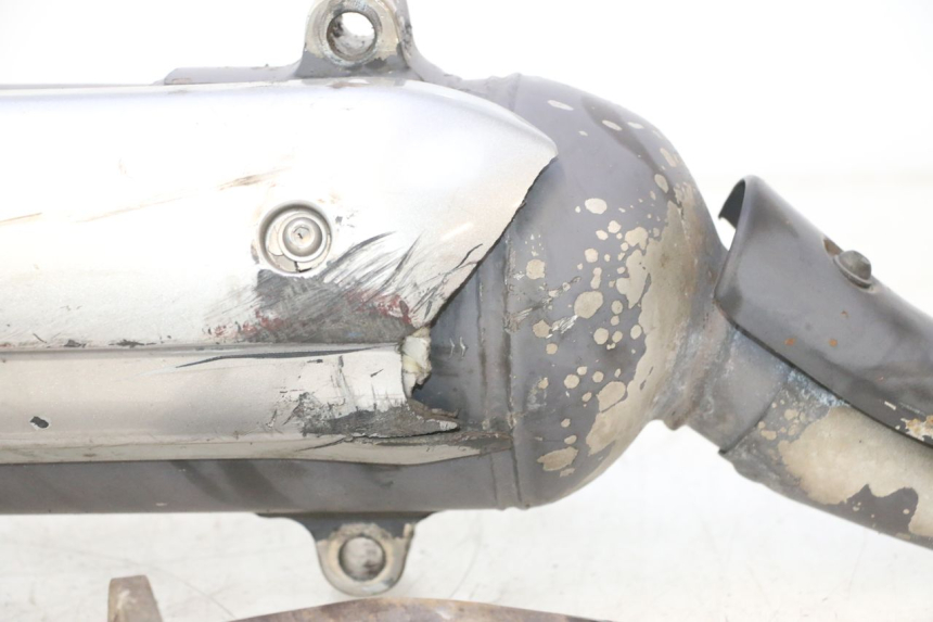 photo de AUSPUFFANLAGE YAMAHA YP MAJESTY 125 (2007 - 2010) - Detaillierte Sichtprüfung