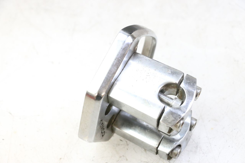 photo de LENKERSTÜTZE KYMCO AGILITY NAKED RENOUVO 2T 50 (2011 - 2018) - Zoom auf Gebrauchszustand