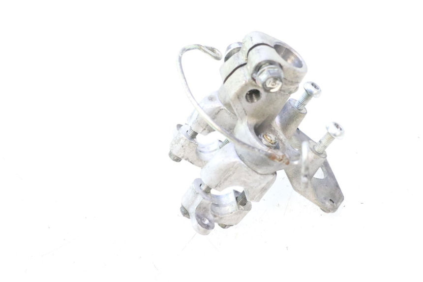 photo de LENKERVORBAU HONDA FJS SILVER WING SILVERWING 400 (2005 - 2008) - Zoom auf Gebrauchszustand