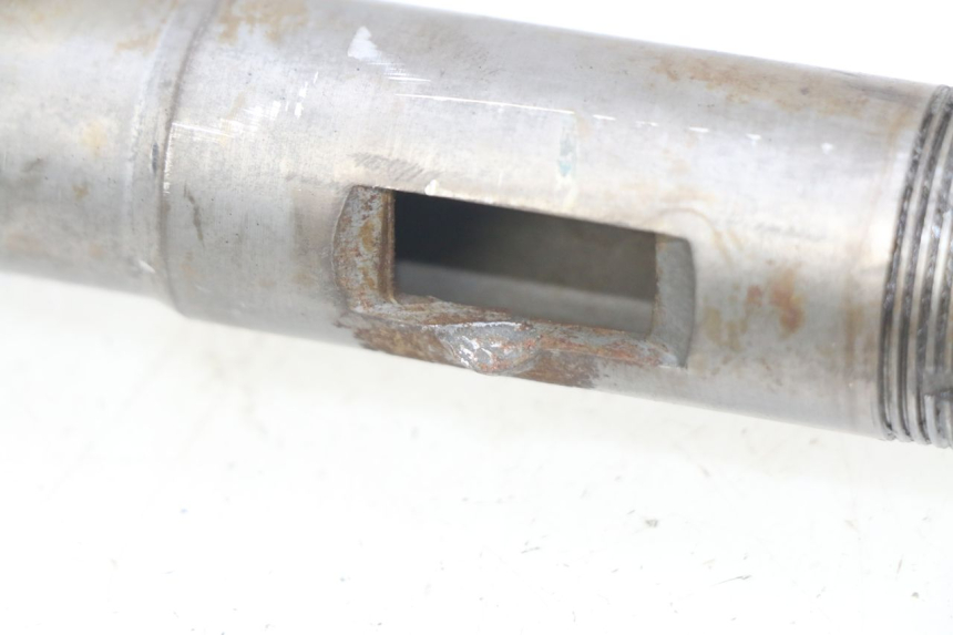 photo de LENKERSTÜTZE PIAGGIO MP3 LT 300 (2010 - 2016) - Details der Befestigungspunkte