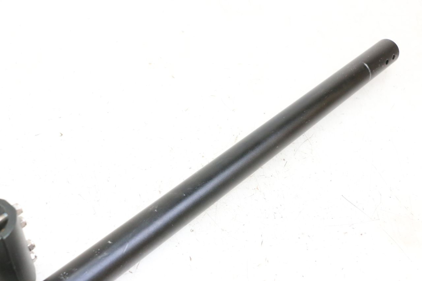 photo de LENKERVORBAU HERO S10 1 - Detailansicht des Bauteils