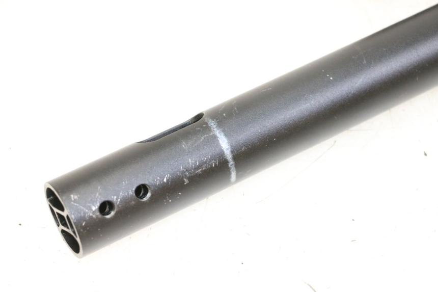 photo de LENKERVORBAU HERO S10 1 - Alternative Perspektive