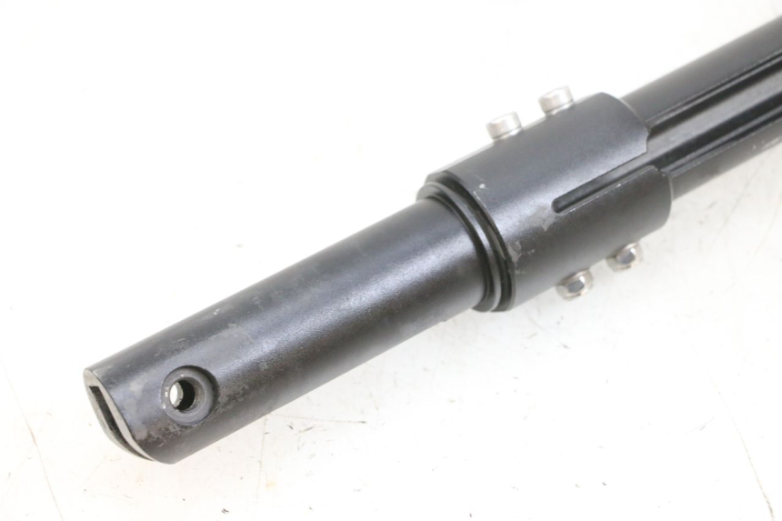 photo de LENKERVORBAU DUALTRON VICTOR LIMITED 1 - Details der Befestigungspunkte