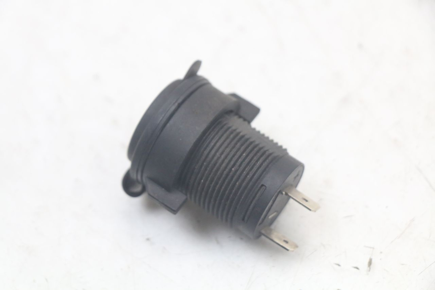 photo de ZIGARETTENANZüNDERBUCHSE QUADRO 3D S 350 (2013 - 2018) - Alternative Perspektive