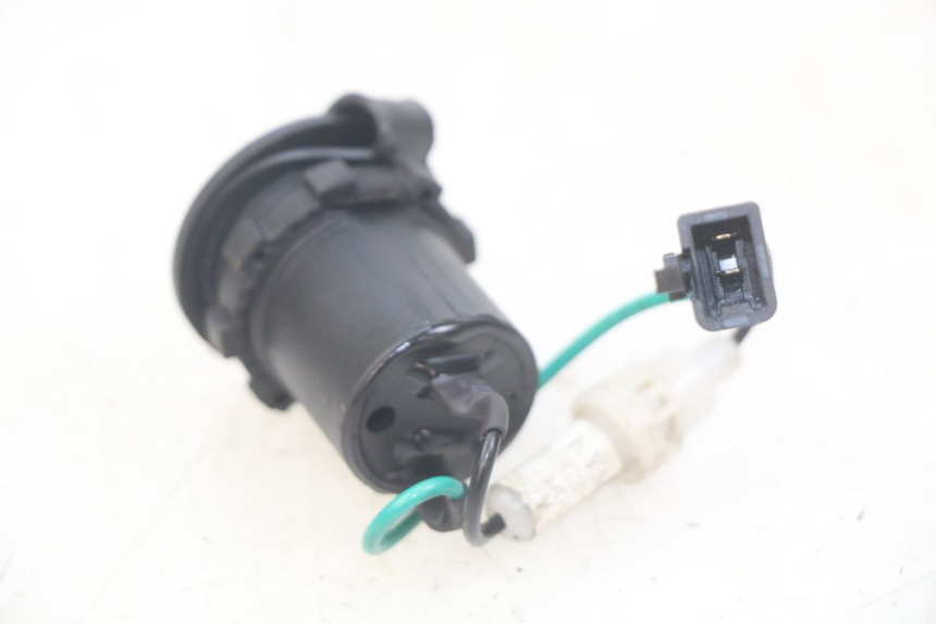 photo de ZIGARETTENANZüNDERBUCHSE KYMCO AGILITY 16+ 4T 50 (2018 - 2023) - Zoom auf Gebrauchszustand