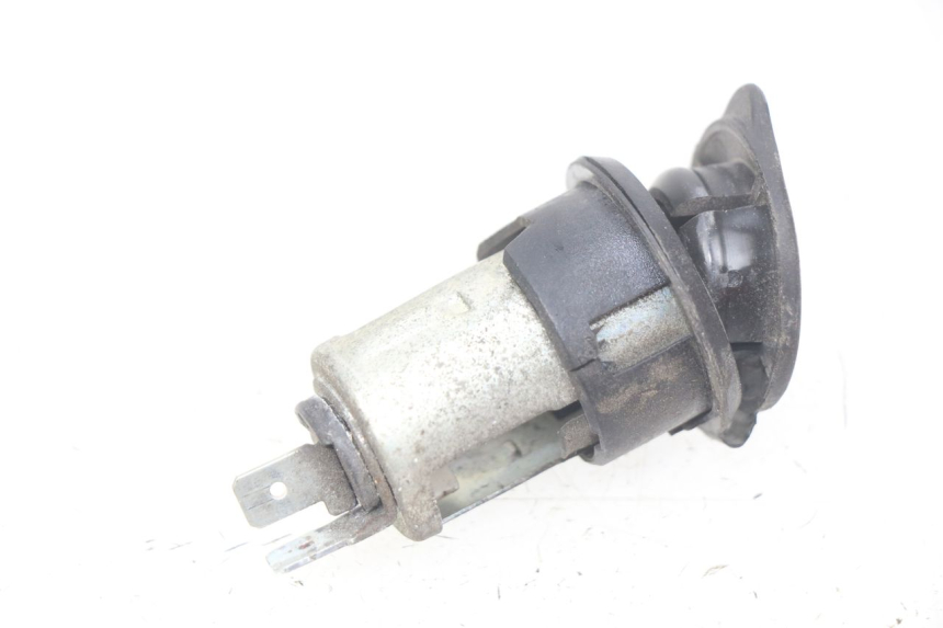 photo de ZIGARETTENANZÃœNDER APRILIA ATLANTIC 125 (2003 - 2009) - Zoom auf Gebrauchszustand