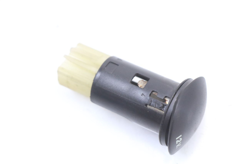 photo de ZIGARETTENANZÃœNDER PEUGEOT CITYSTAR 50 (2013 - 2017) - Technische Nahaufnahme