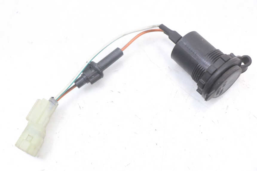 photo de Zigarettenanzünderbuchse KYMCO DINK STREET ABS 125 (2011 - 2018) - Hauptansicht