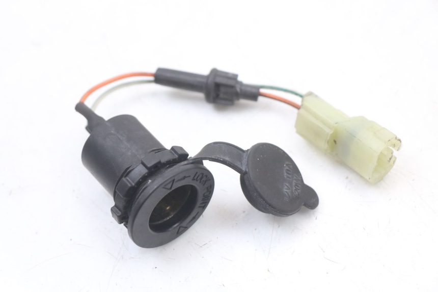 photo de ZIGARETTENANZüNDERBUCHSE KYMCO DINK STREET 125 (2009 - 2014) - Hauptansicht