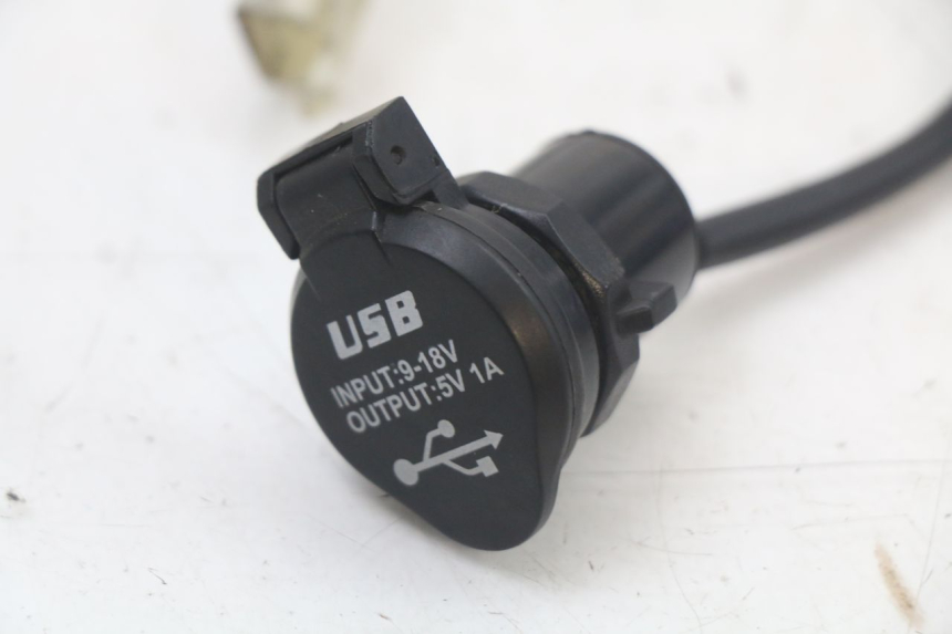 photo de ZIGARETTENANZÃœNDER EBROH BRAVO GLE 1 (2020 - 2024) - Detailansicht des Bauteils