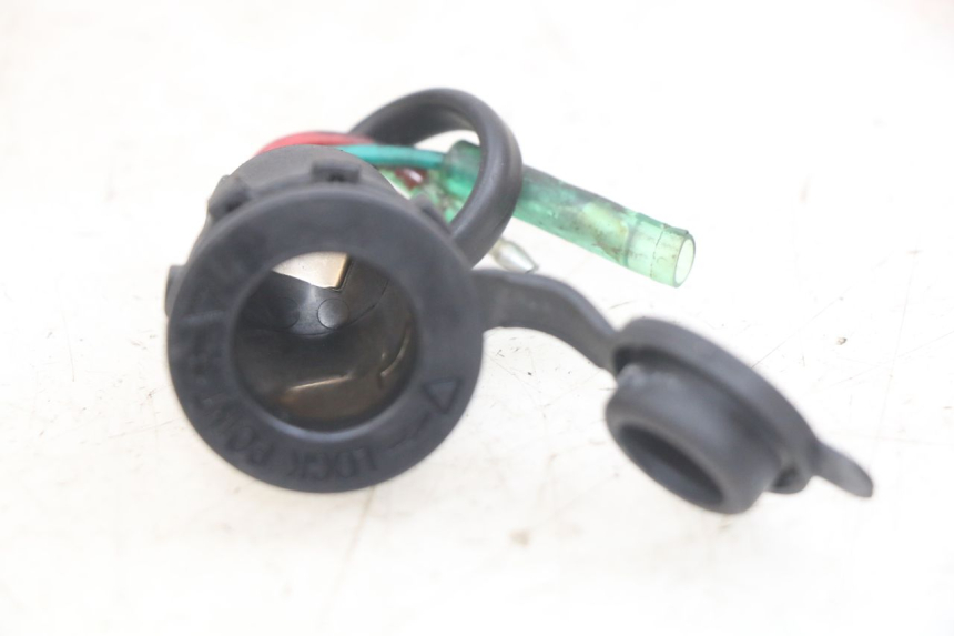 photo de ZIGARETTENANZüNDERBUCHSE SYM GTS EFI 125 (2012 - 2016) - Detailansicht des Bauteils