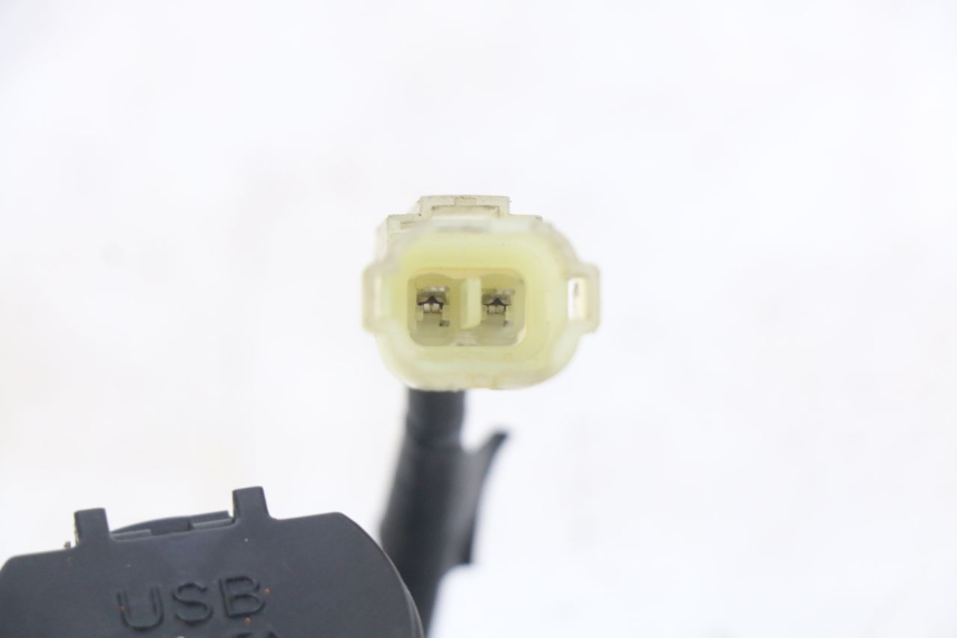 photo de ZIGARETTENANZüNDERBUCHSE SYM GTS EFI 125 (2012 - 2016) - Technische Nahaufnahme