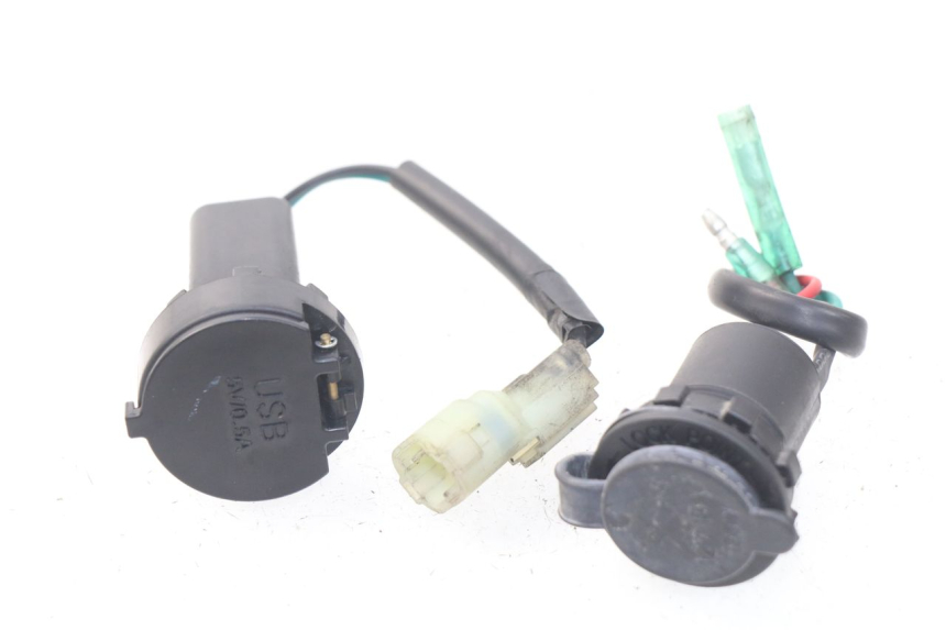 photo de ZIGARETTENANZÃœNDER SYM JOYMAX 250 (2013 - 2017) - Hauptansicht