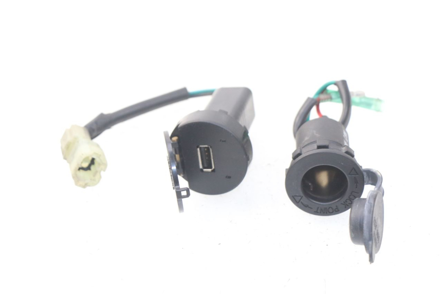 photo de ZIGARETTENANZÃœNDER SYM JOYMAX 250 (2013 - 2017) - Zoom auf Gebrauchszustand