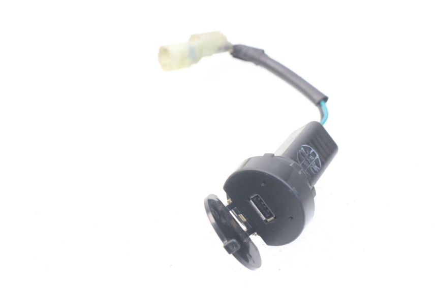 photo de ZIGARETTENANZÃœNDER SYM JOYMAX 250 (2013 - 2017) - Alternative Perspektive