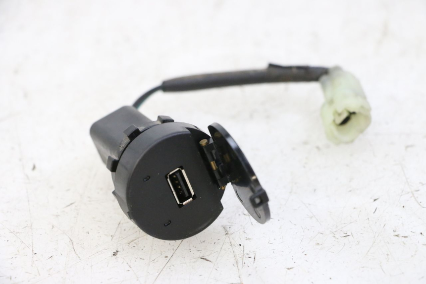 photo de ZIGARETTENANZÃœNDER SYM JOYMAX 125 (2010 - 2017) - Alternative Perspektive