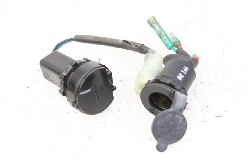 photo de ZIGARETTENANZÃœNDER SYM JOYMAX 125 (2010 - 2017) - Geprüftes Gebrauchtteil