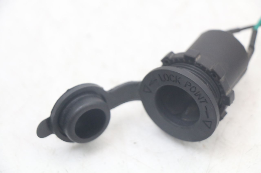 photo de ZIGARETTENANZüNDERBUCHSE KYMCO LIKE 125 (2009 - 2016) - Zoom auf Gebrauchszustand