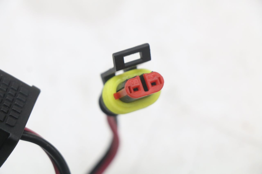 photo de ZIGARETTENANZÃœNDER PIAGGIO MP3 HPE 350 (2018 - 2020) - Technische Nahaufnahme