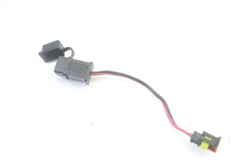 photo de ZIGARETTENANZÃœNDER PIAGGIO MP3 HPE 350 (2018 - 2020) - Alternative Perspektive