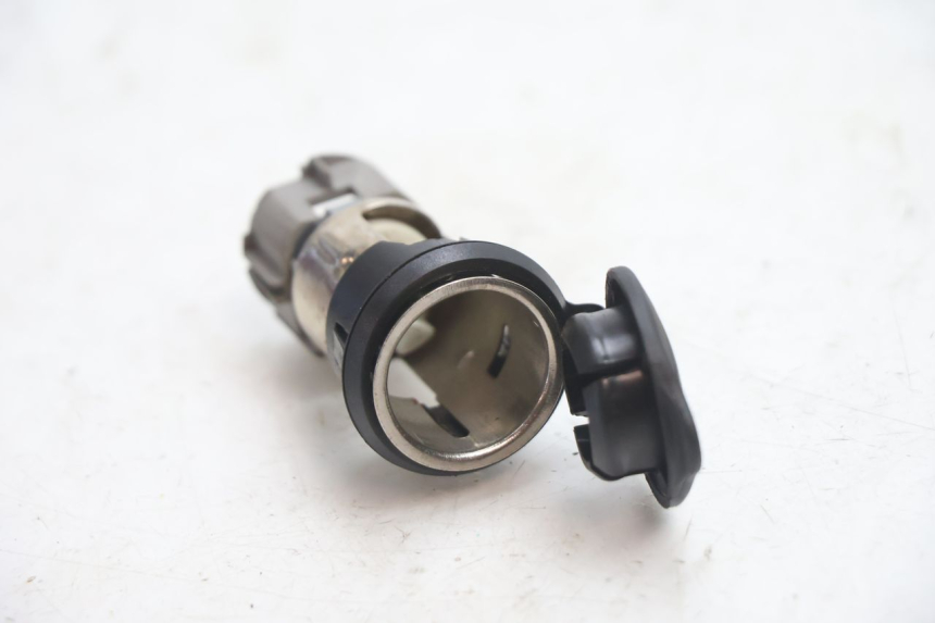 photo de ZIGARETTENANZÃœNDER PIAGGIO MP3 LT 400 (2007 - 2012) - Detailansicht des Bauteils