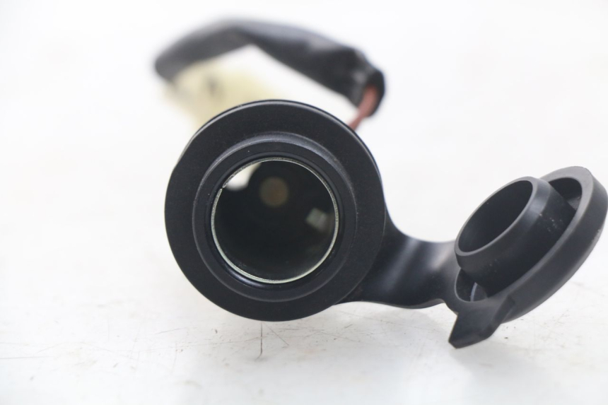 photo de ZIGARETTENANZÃœNDER MBK MW TRYPTIK 125 (2017 - 2022) - Detailansicht des Bauteils