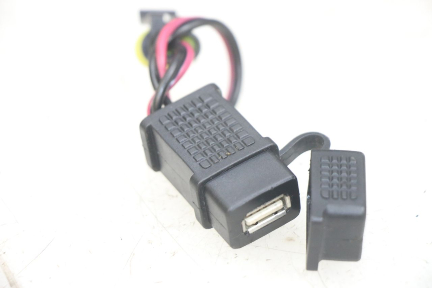 photo de ZIGARETTENANZüNDERBUCHSE PIAGGIO NEW TYPHOON 50 (2018 - 2021) - Detailansicht des Bauteils