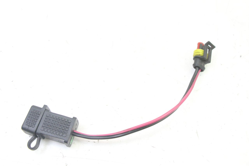 photo de ZIGARETTENANZüNDERBUCHSE PIAGGIO NEW TYPHOON 50 (2018 - 2021) - Zoom auf Gebrauchszustand