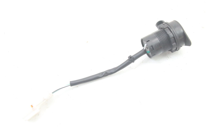 photo de ZIGARETTENANZÃœNDER PEUGEOT TWEET 4T 50 (2023 - 2025) - Alternative Perspektive