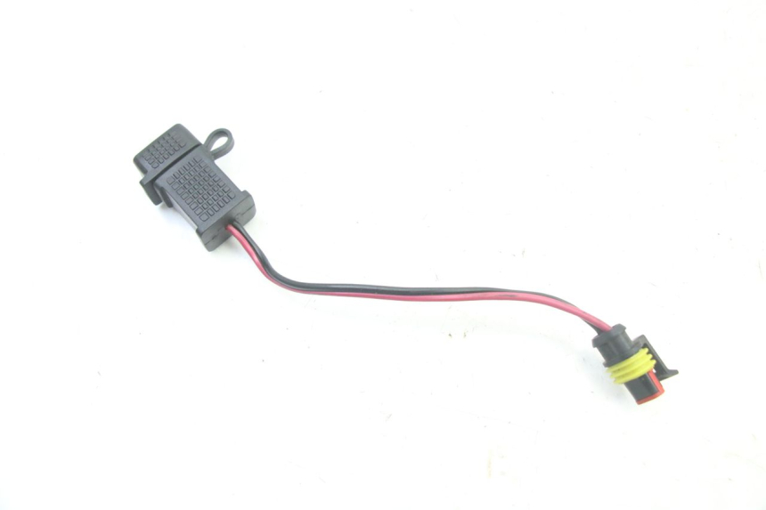 photo de ZIGARETTENANZÃœNDER APRILIA SR 2T 50 (2018 - 2022) - Alternative Perspektive