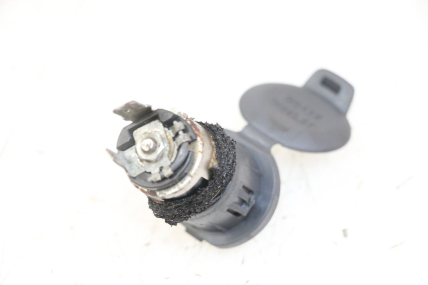 photo de ZIGARETTENANZÃœNDER SUZUKI BURGMAN 125 (2018 - 2021) - Alternative Perspektive