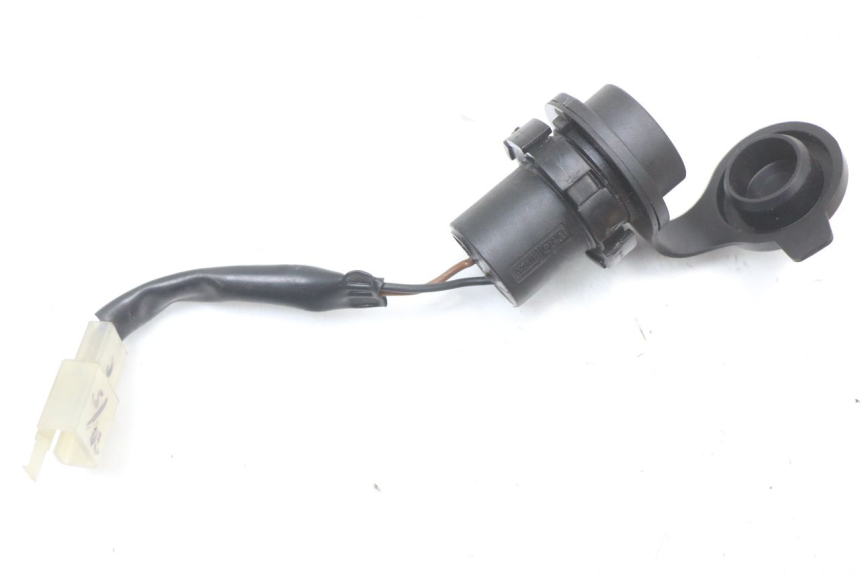 photo de ZIGARETTENANZüNDERBUCHSE YAMAHA XMAX X-MAX ABS 125 (2017 - 2020) - Zoom auf Gebrauchszustand