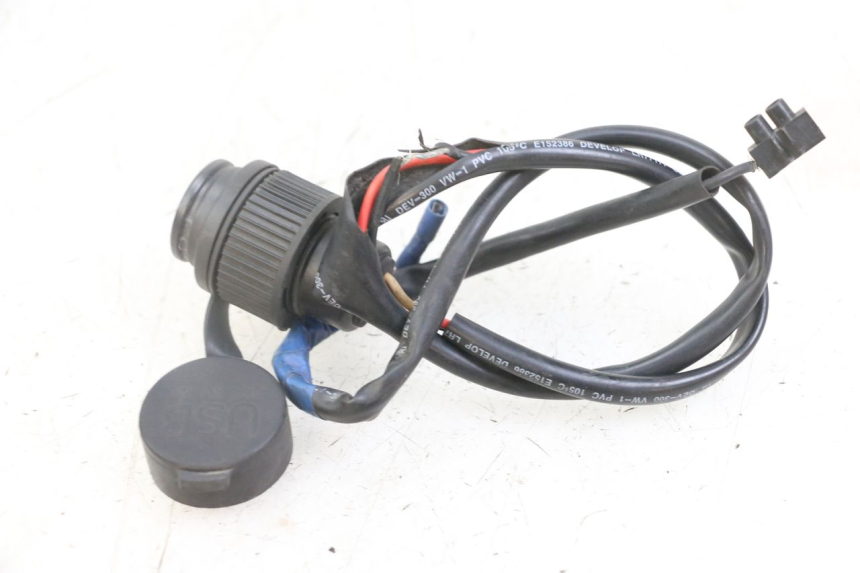 photo de ZIGARETTENANZÃœNDER PIAGGIO XEVO - X EVO 125 (2007 - 2017) - Gesamtansicht des Produkts