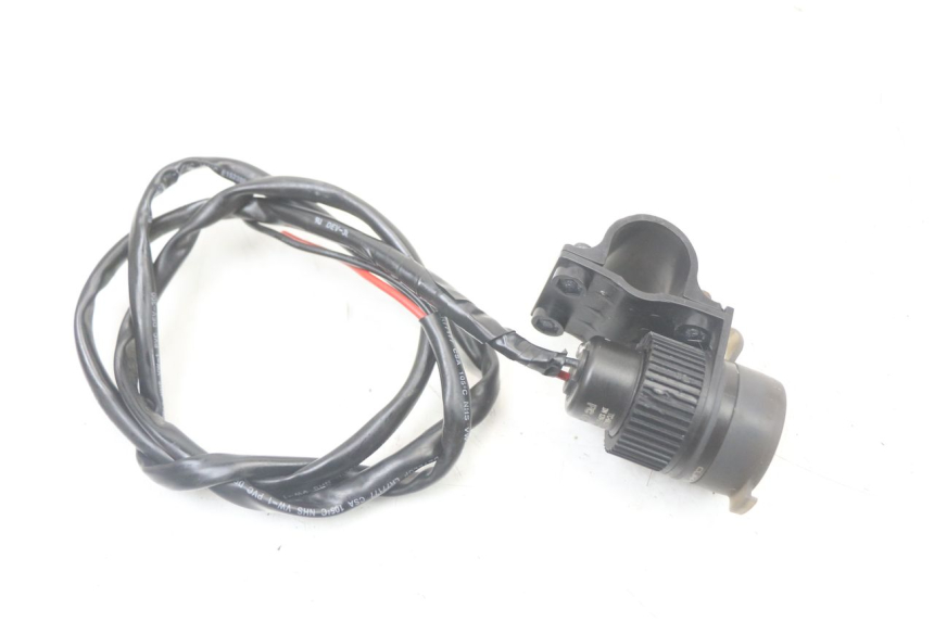 photo de ZIGARETTENANZÃœNDER YAMAHA FZ1 FAZER 1000 (2007 - 2009) - Detailansicht des Bauteils