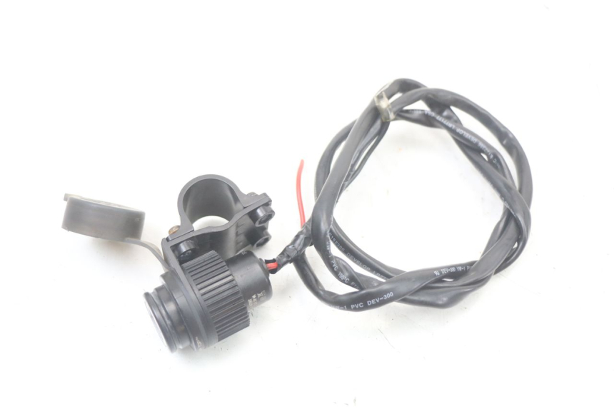 photo de ZIGARETTENANZÃœNDER YAMAHA FZ1 FAZER 1000 (2007 - 2009) - Gesamtansicht des Produkts