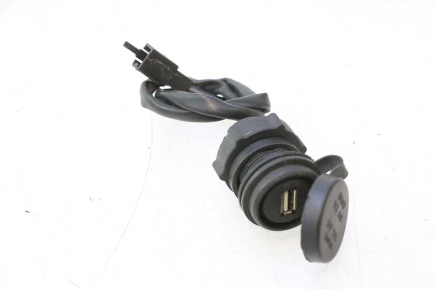 photo de USB-BUCHSE MASH BIBOP 2.0 50 (2021 - 2026) - Detailansicht des Bauteils