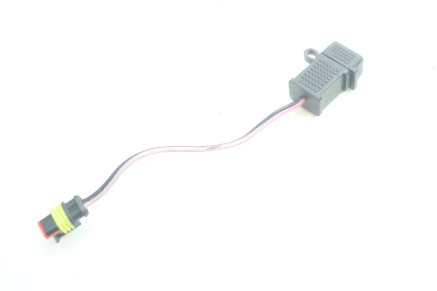 photo de USB-BUCHSE PIAGGIO MP3 HPE 530 (2022 - 2026) - Zoom auf Gebrauchszustand