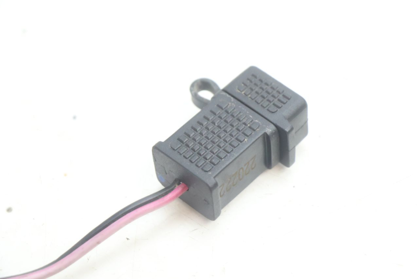photo de USB-BUCHSE PIAGGIO MP3 HPE 530 (2022 - 2026) - Alternative Perspektive