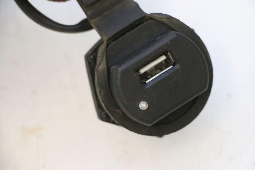 photo de USB-BUCHSE KYMCO LIKE 4T 50 (2019 - 2025) - Detailansicht des Bauteils